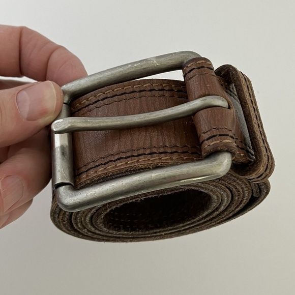 Men's Brown FOSSIL Leather Belt Solid Brass Buckle plated Brushed Silver Size L - Picture 3 of 12